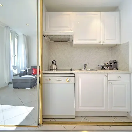 Apartment 3 Pieces Vieux Port Palais & Plages. *