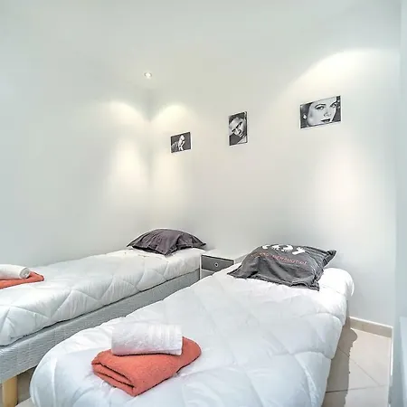 Apartment 3 Pieces Vieux Port Palais & Plages. *