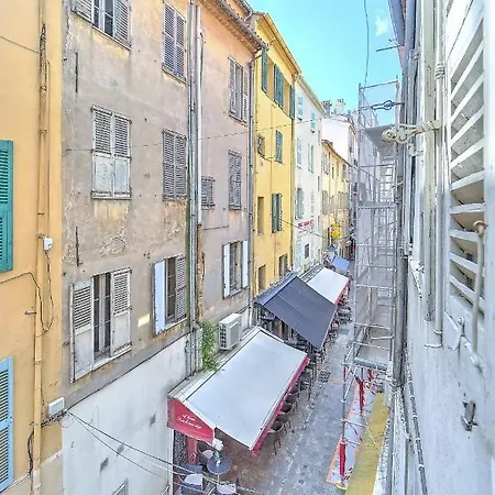 3 Pieces Vieux Port Palais & Plages. Apartment *
